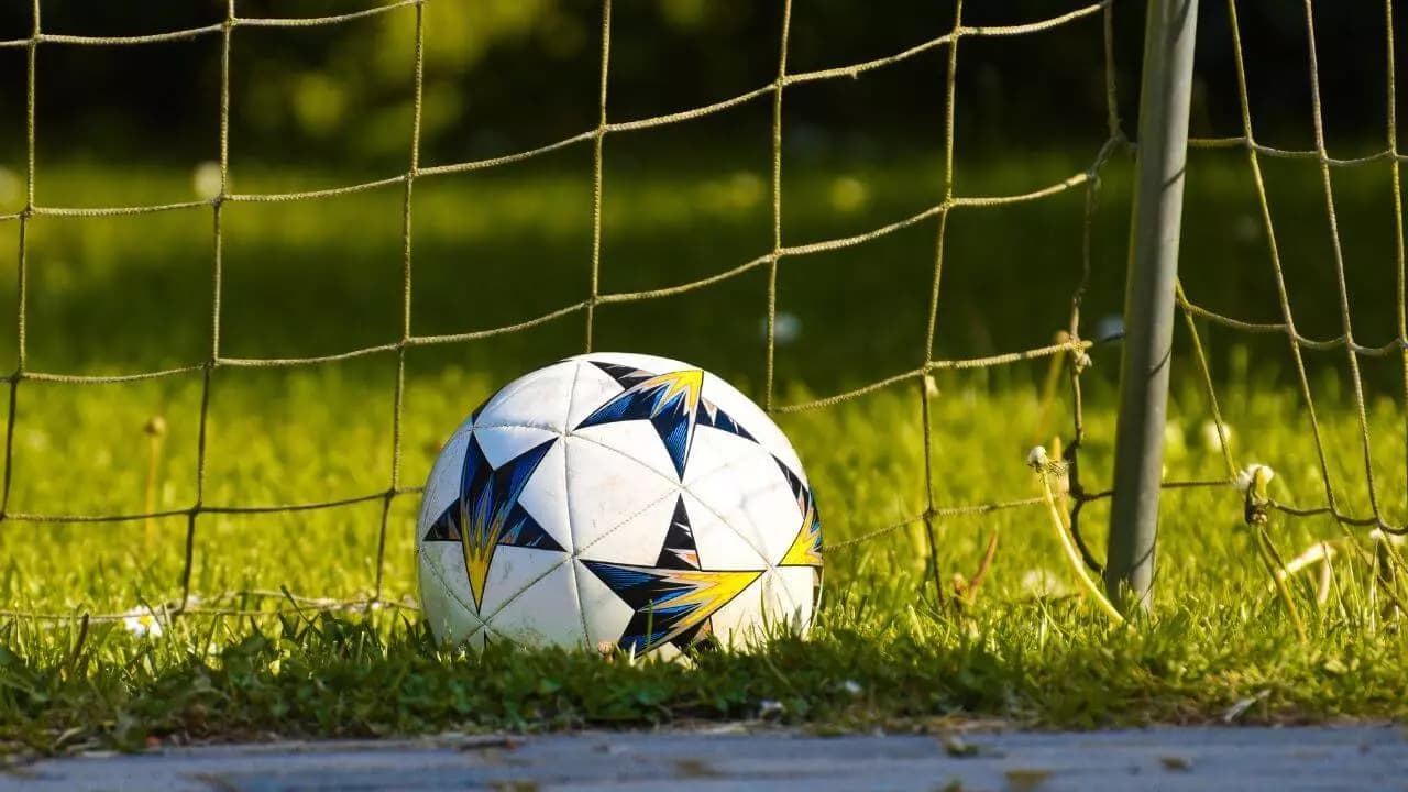 Balon futbol porteria red Balon futbol porteria red