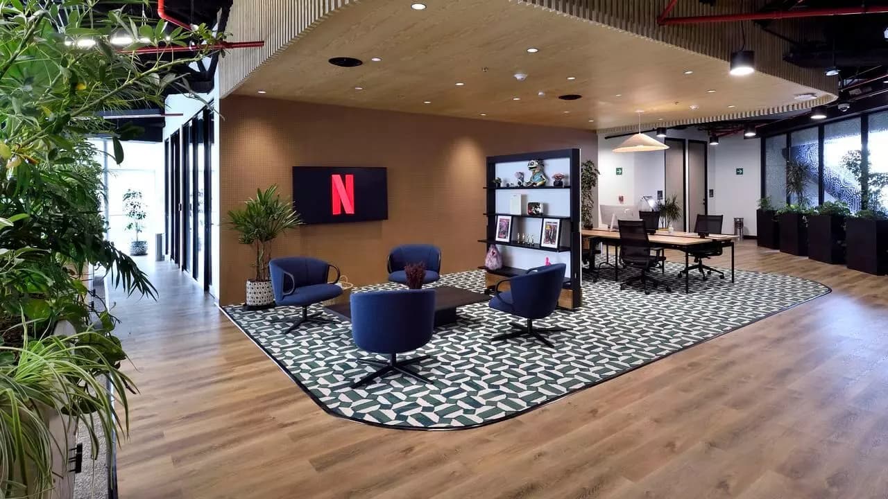 Oficina Netflix pantalla Netflix logo Oficina Netflix pantalla Netflix logo