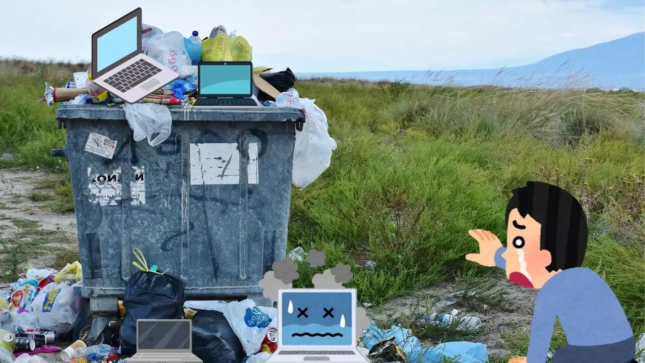 Basura ordenadores tirados hombre llorando Basura ordenadores tirados hombre llorando