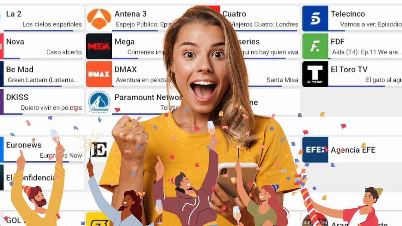 Chica contenta usando movil celebrando TDTChannels Chica contenta usando movil celebrando TDTChannels