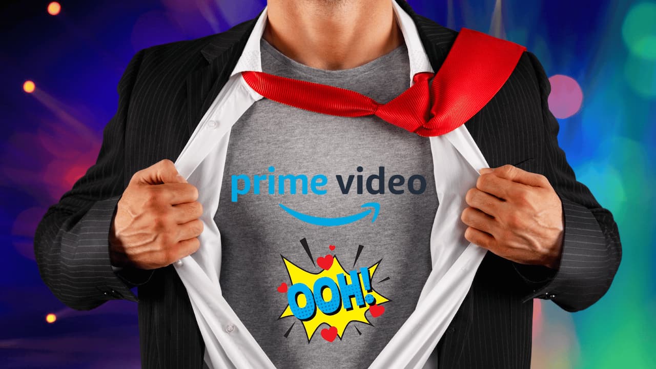 Superheroe abriendose camiseta logo Prime Video Superheroe abriendose camiseta logo Prime Video