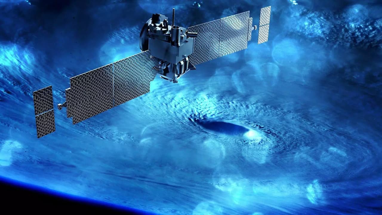 Satelite-fenomeno-espacial-riesgo